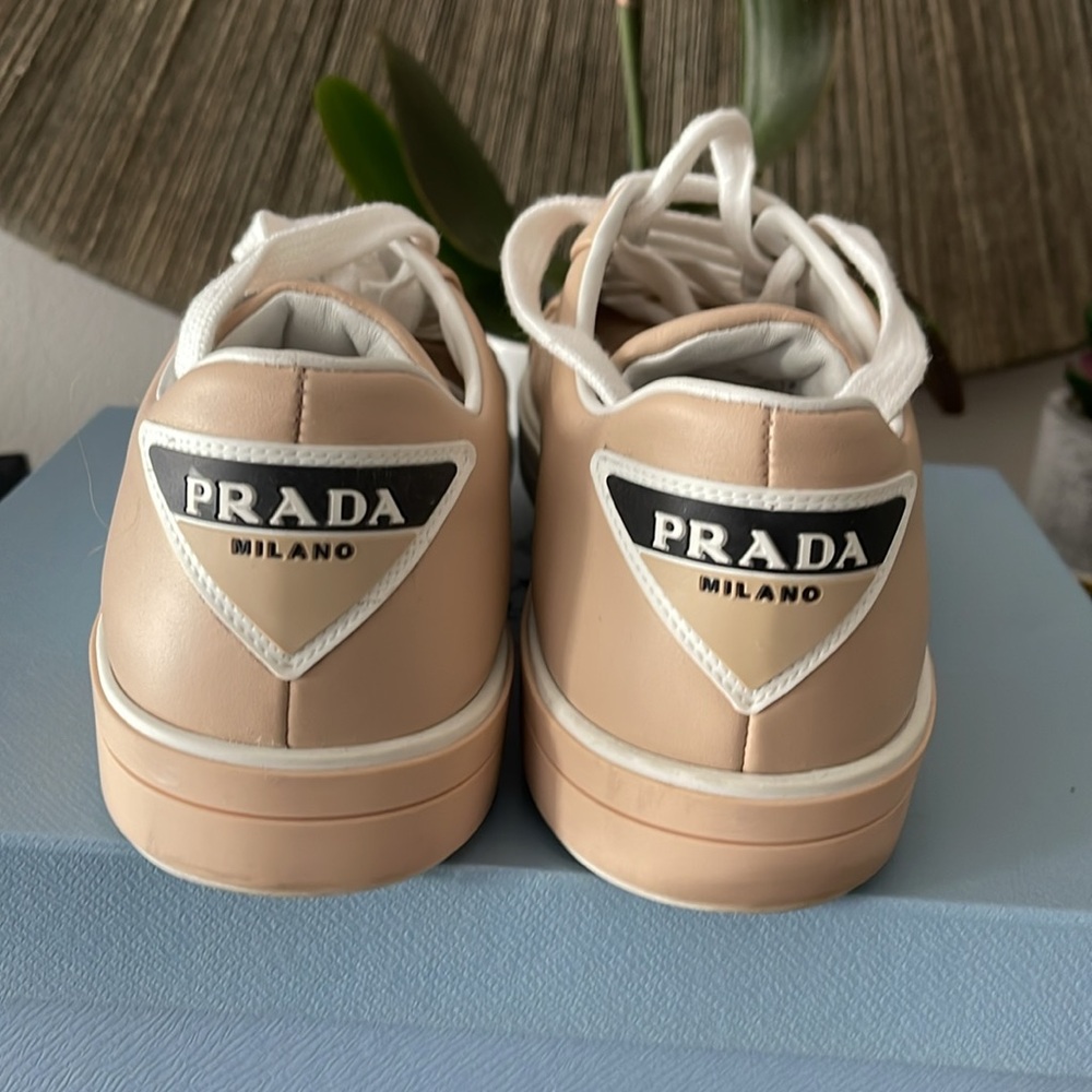 Prada Vitello sneakers I very good condition